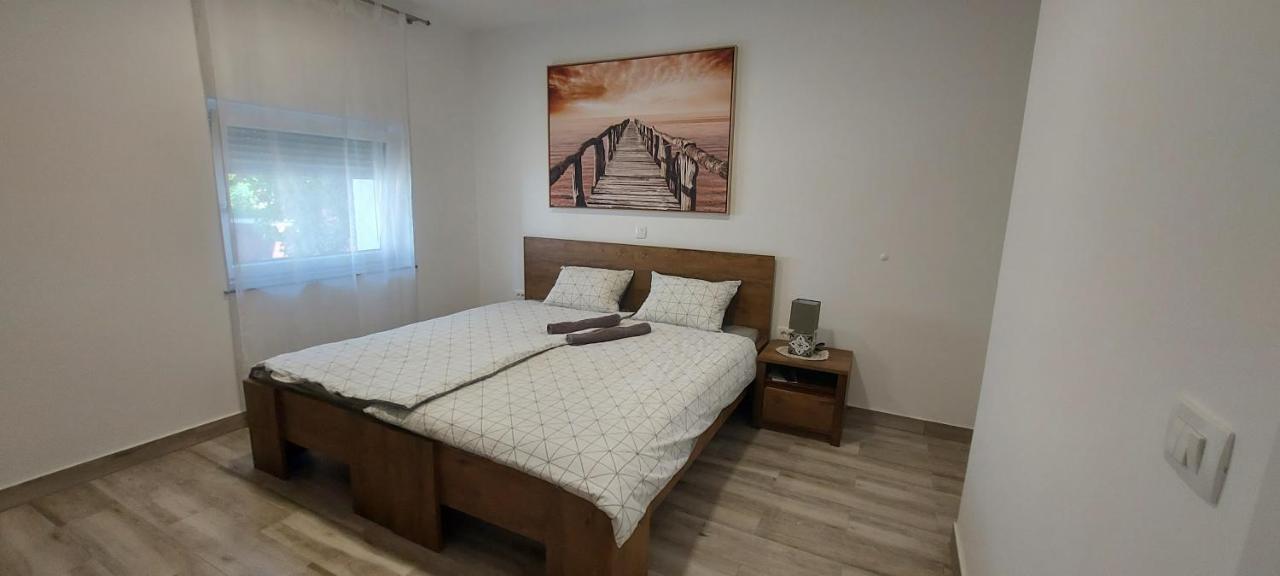 Ruse Hostel Postaja المظهر الخارجي الصورة