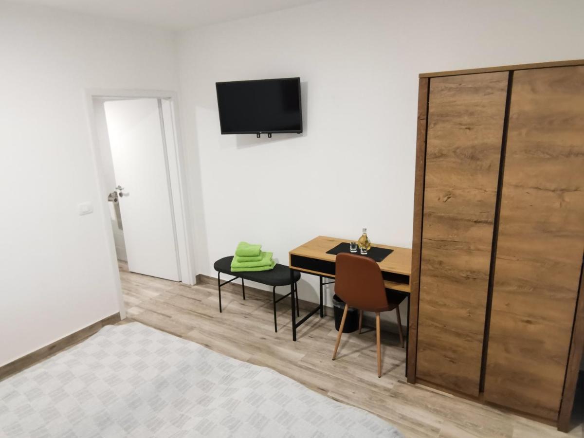 Ruse Hostel Postaja المظهر الخارجي الصورة