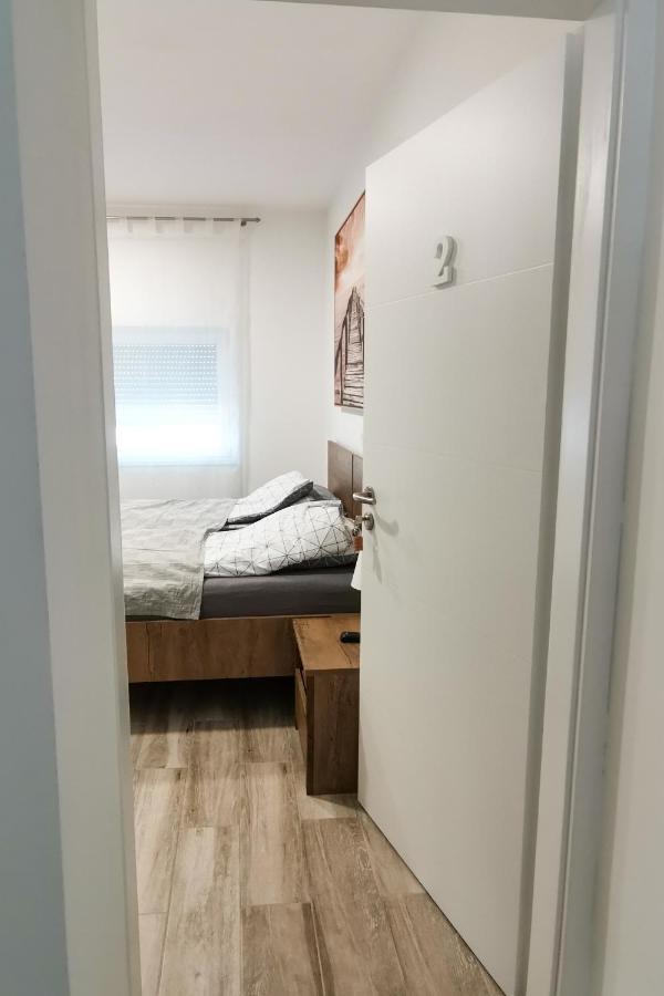 Ruse Hostel Postaja المظهر الخارجي الصورة