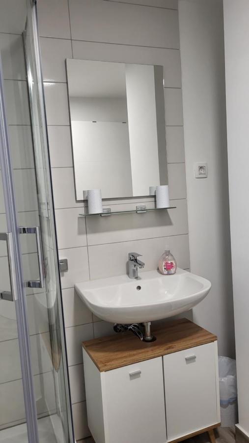 Ruse Hostel Postaja المظهر الخارجي الصورة